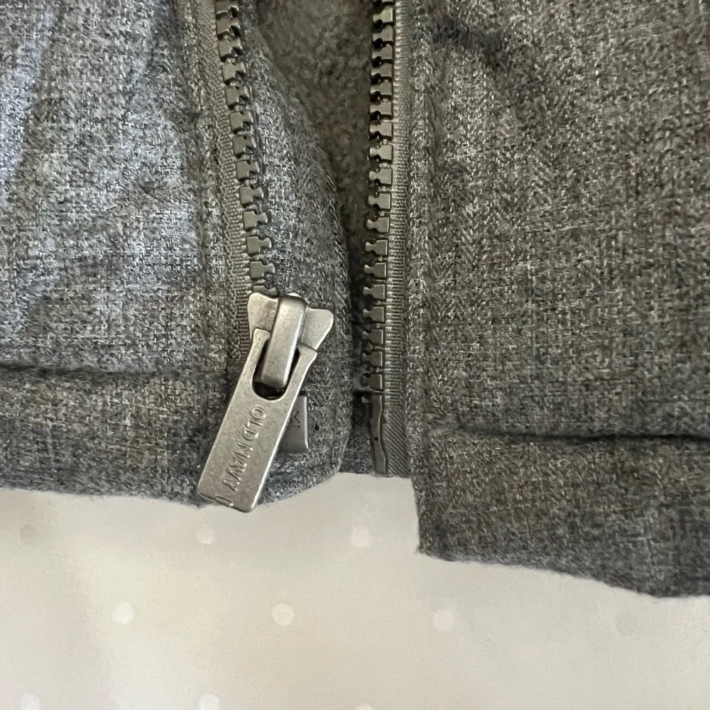 Old Navy Heather Gray Fleece-Lined Vest